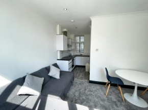Luxury Apartment 3 minute walk from New St Station